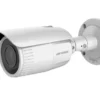 Cámara IP HikVision Bullet 2MP, lente Varifocal motorizado, WDR, micrófono integrado, PoE, IP67 --- DS2CD1623G0IZ