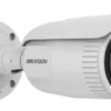 Cámara IP HikVision Bullet 2MP, lente Varifocal motorizado, WDR, micrófono integrado, PoE, IP67 --- DS2CD1623G0IZ